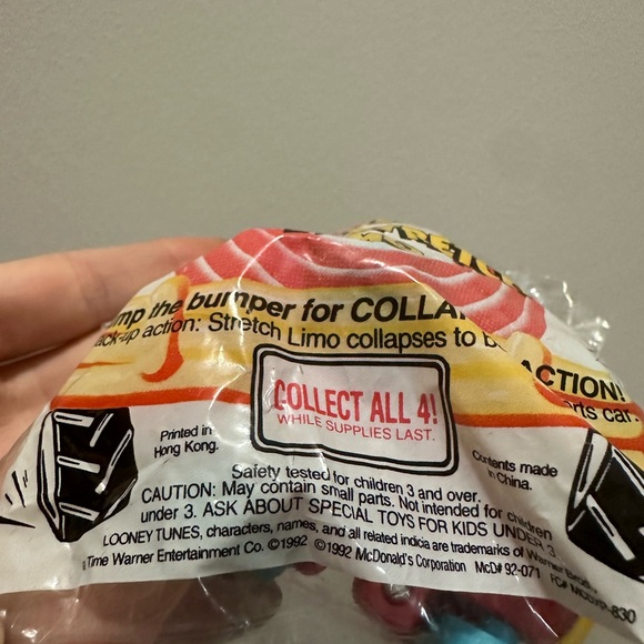 1992 McDonald's collectible toy bugs Bunny - Picture 3 of 4